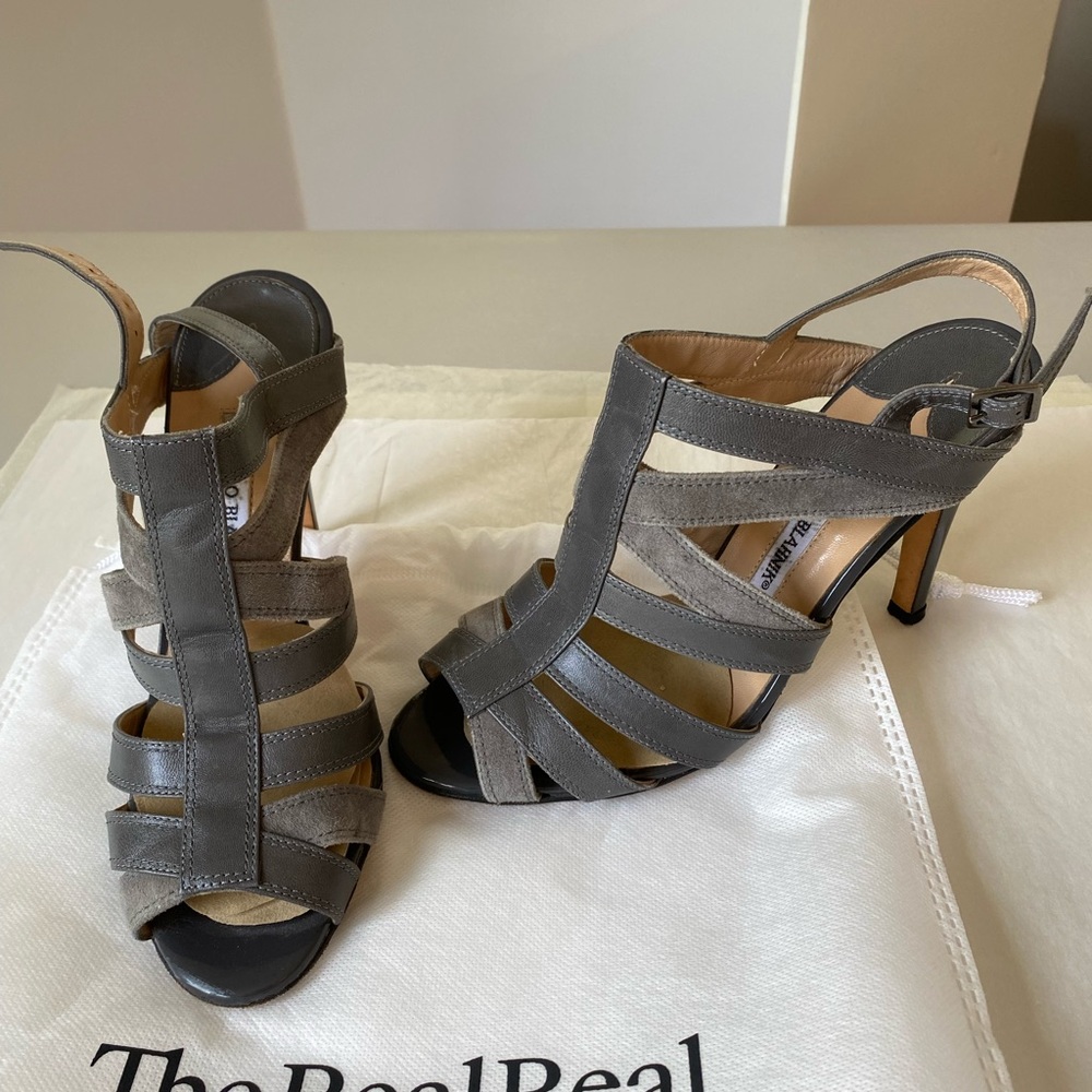 Manolo Blahnik Grey heels. Size 8